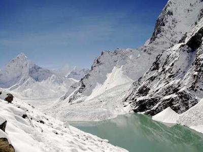 
        The US in Brief: The Pentagon’s battle against free speech
      